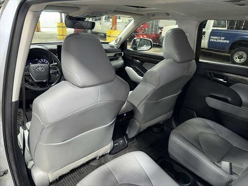 Certified 2020 Toyota Highlander Limited image 29
