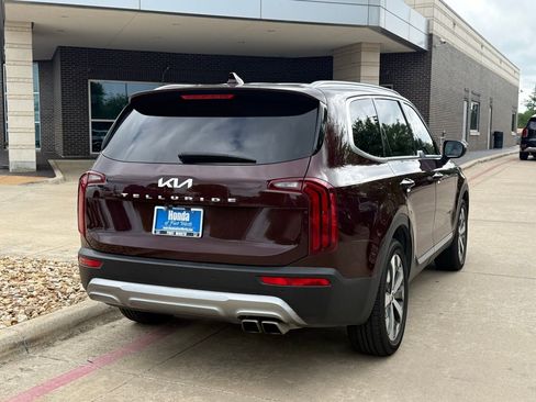 Used 2022 Kia Telluride S image 6
