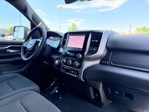 Used 2025 RAM 1500 Big Horn AWD/4WD image 11