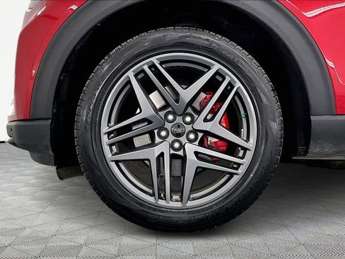 Certified 2025 Ford Explorer ST-Line w/ ST-Line Street Pack image 9