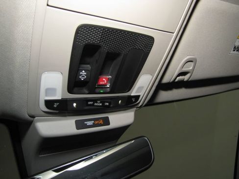 Certified 2025 Honda Accord EX-L image 8