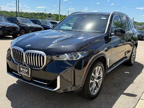 Used 2024 BMW X5 xDrive40i w/ Premium Package AWD/4WD image 8