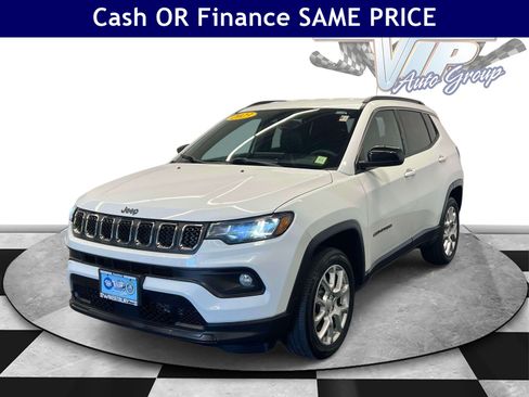 Certified 2023 Jeep Compass Latitude AWD/4WD image 5