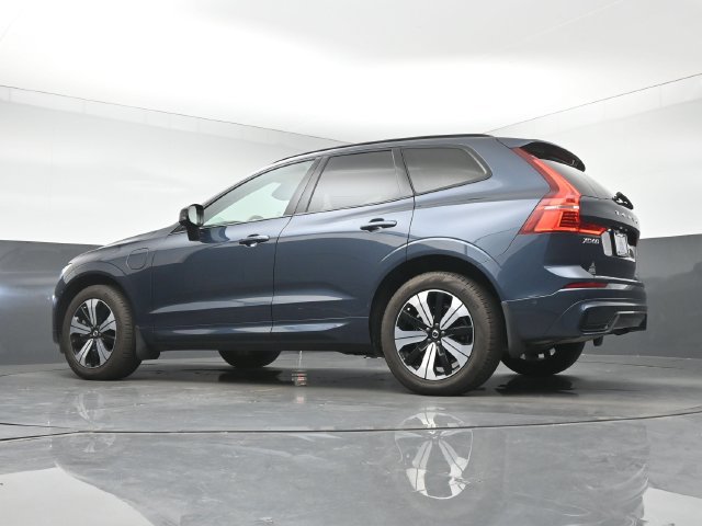 Used 2024 Volvo XC60 T8 Plus w/ Protection Package Premier AWD/4WD image 14