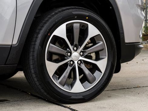 Used 2022 Jeep Cherokee Limited w/ Elite Package image 69