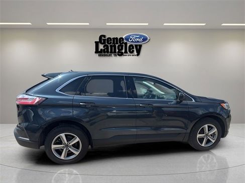 Used 2022 Ford Edge SEL w/ Convenience Package image 11
