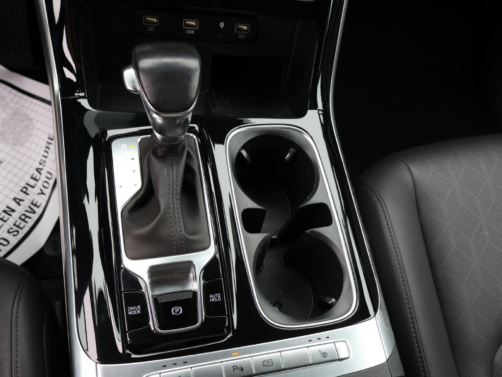 Certified 2023 Kia Carnival EX FWD image 28