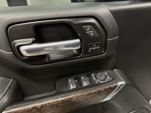 Used 2021 GMC Sierra 2500 Denali w/ Denali Ultimate Package image 32