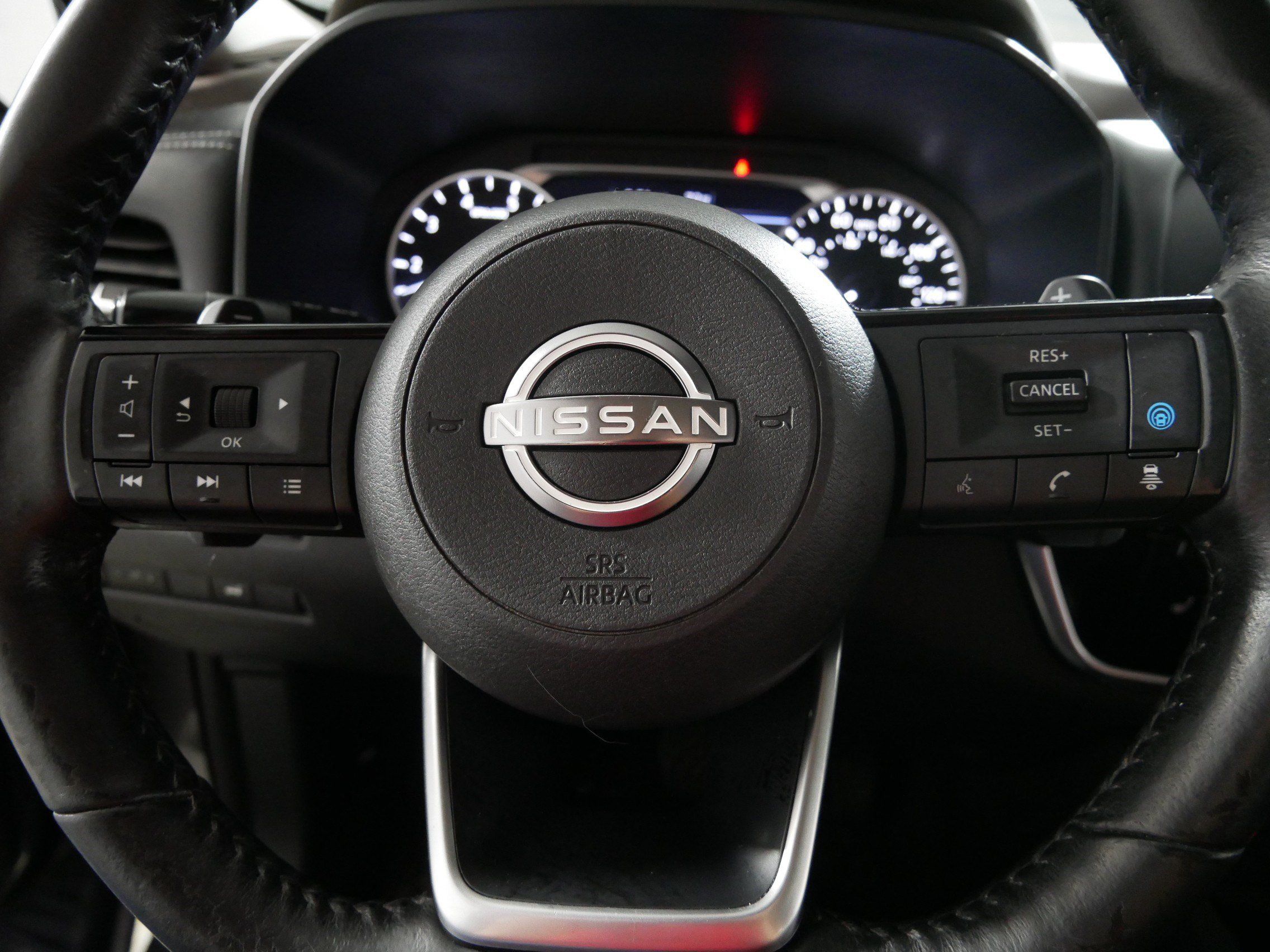 Used 2023 Nissan Rogue SV w/ SV Premium Package AWD/4WD image 25