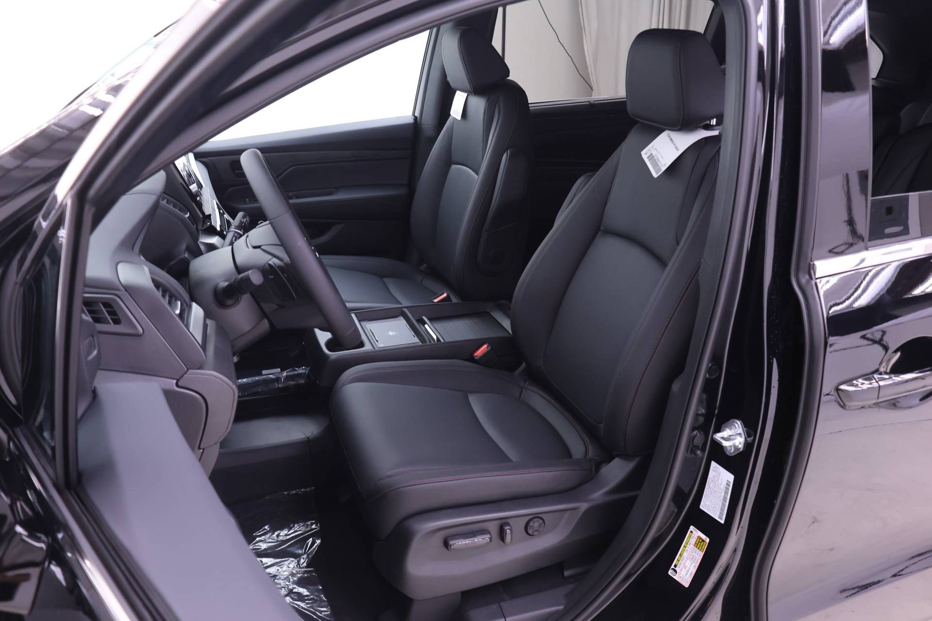 Used 2026 Honda Odyssey Sport-L image 4