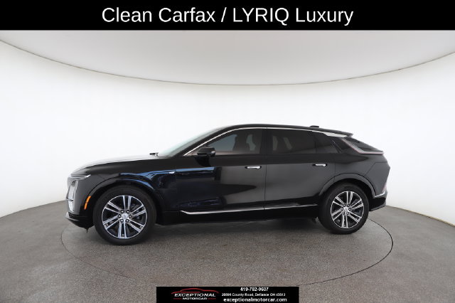 Used 2024 Cadillac Lyriq Luxury AWD/4WD image 6