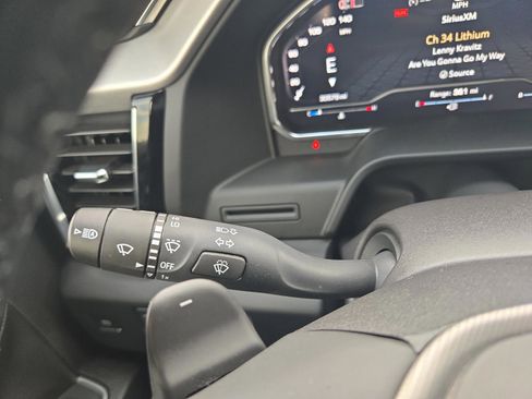 Used 2024 GMC Sierra 1500 Denali image 18