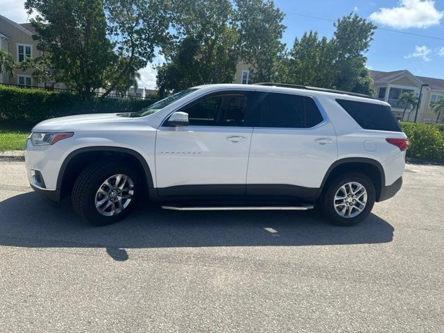 Certified 2021 Chevrolet Traverse LT FWD image 3