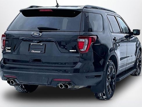 Used 2019 Ford Explorer Sport image 5