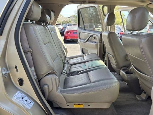 Used 2005 Toyota Sequoia Limited image 17
