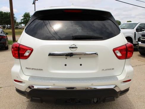 Used 2020 Nissan Pathfinder Platinum w/ Cargo Package FWD image 4