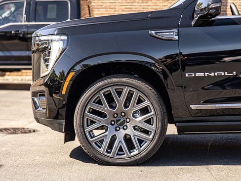 Used 2026 GMC Yukon Denali Ultimate AWD/4WD image 8