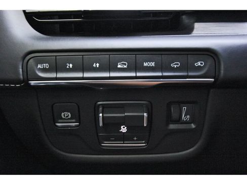 Certified 2024 Cadillac Escalade Sport Platinum w/ LPO, ONYX Package AWD/4WD image 20