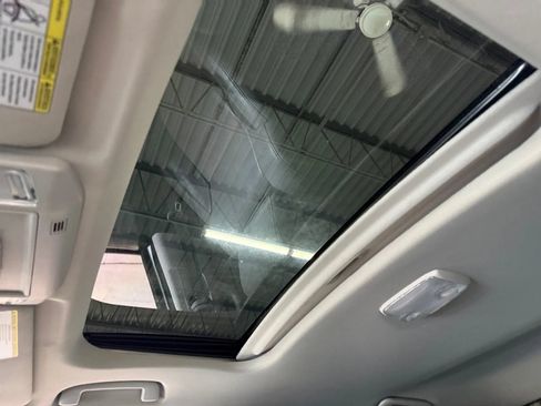 Used 2019 Toyota Tundra Limited w/ Limited Premium Package AWD/4WD image 23