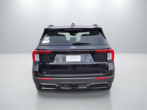 New 2026 Ford Explorer ST-Line image 5
