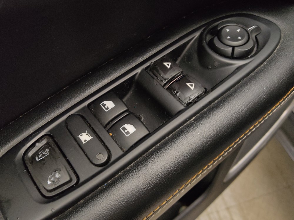 Used 2020 Jeep Compass Latitude w/ Cold Weather Group AWD/4WD image 27
