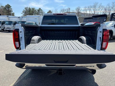 New 2026 GMC Sierra 2500 SLE w/ SLE Value Package; image 4