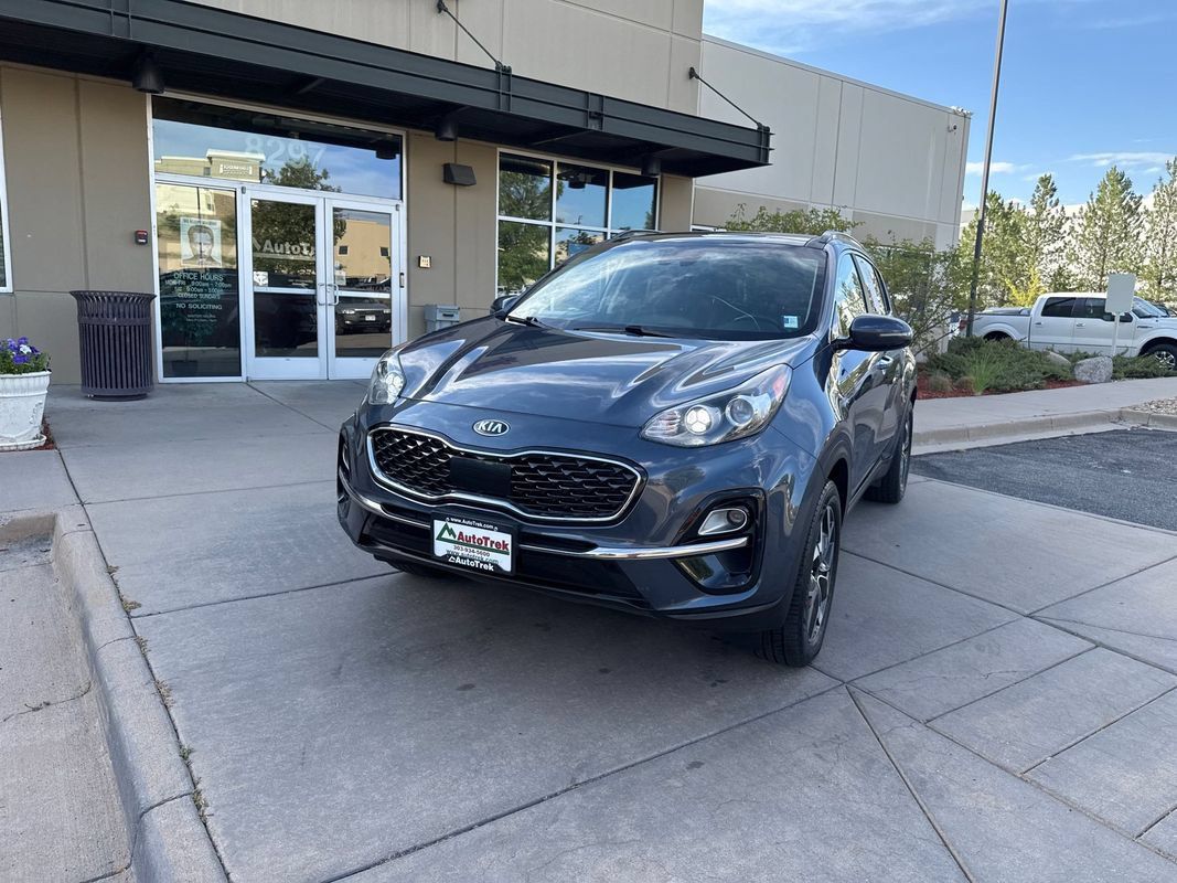 Used 2020 Kia Sportage EX w/ EX Technology Package AWD/4WD image 3