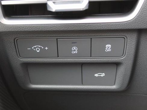 Certified 2025 Hyundai Sonata SE image 10