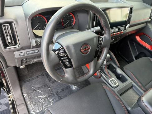Used 2026 Nissan Frontier PRO-4X AWD/4WD image 4