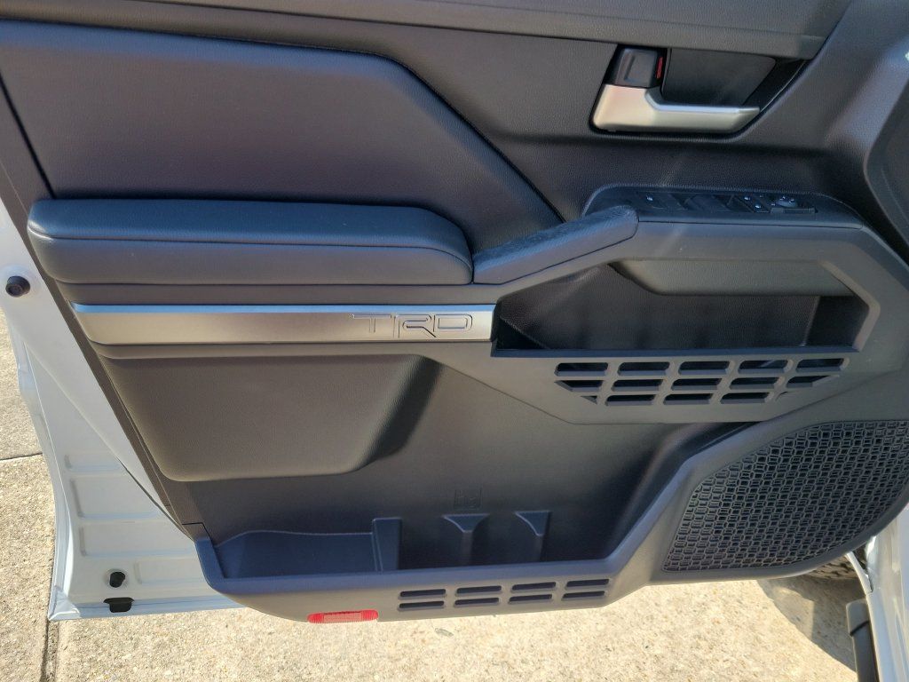Used 2024 Toyota Tacoma TRD Sport AWD/4WD image 12