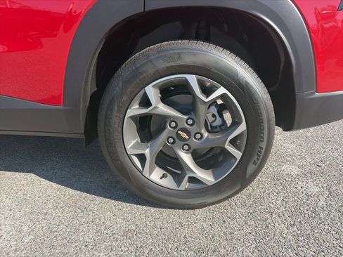 New 2026 Chevrolet Trax LT w/ Driver Confidence Package image 5