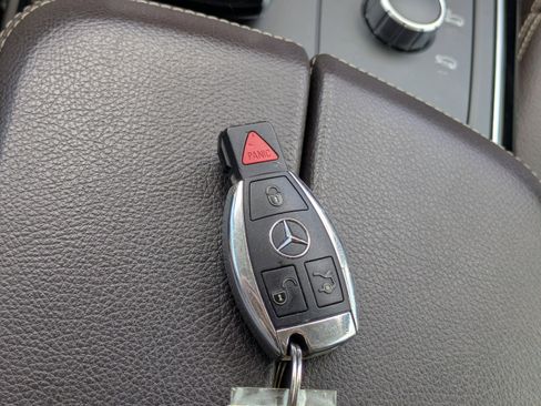 Used 2019 Mercedes-Benz GLE 400 4MATIC image 30