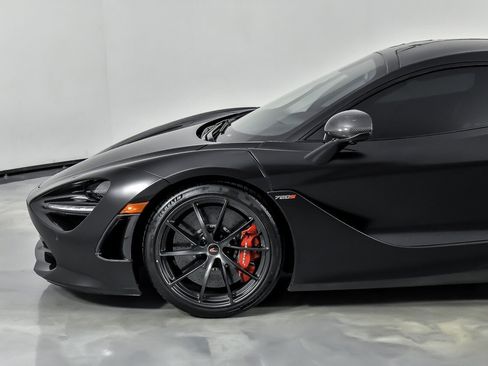 Used 2018 McLaren 720S image 8