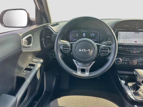 Certified 2024 Kia Soul EX FWD image 23