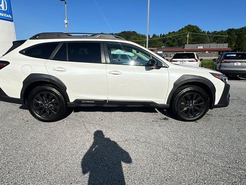 Used 2023 Subaru Outback Onyx Edition XT AWD/4WD image 3