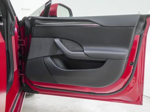 Used 2021 Tesla Model S Plaid image 36