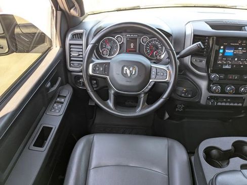 Used 2025 RAM 2500 Tradesman w/ Chrome Appearance Group image 15