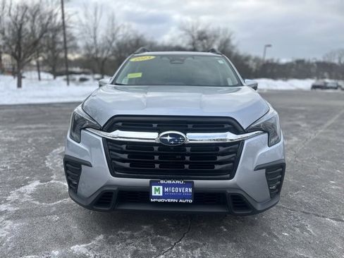 Used 2023 Subaru Ascent Limited w/ Technology Package image 2