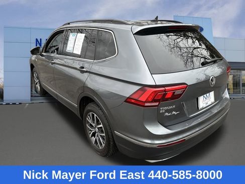 Used 2020 Volkswagen Tiguan SE w/ Panoramic Sunroof Package image 5