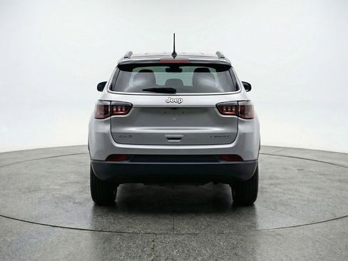 Used 2025 Jeep Compass Limited AWD/4WD image 7