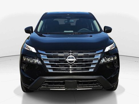 Used 2025 Nissan Rogue S FWD image 9