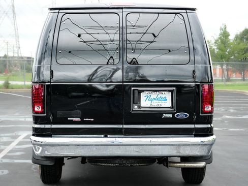 Used 2014 Ford E-150 and Econoline 150 w/ Power Group RWD image 7