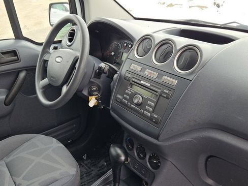 Used 2010 Ford Transit Connect XLT image 6
