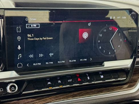 Used 2024 GMC Sierra 1500 Elevation image 13