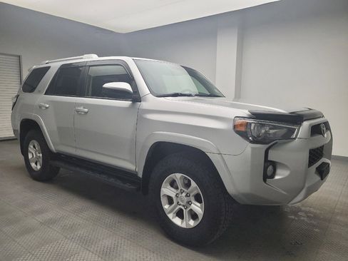 Used 2018 Toyota 4Runner SR5 image 11