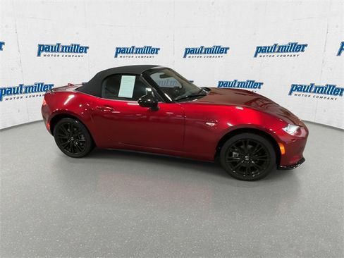 Used 2025 MAZDA MX-5 Miata Club w/ Weather Package image 13