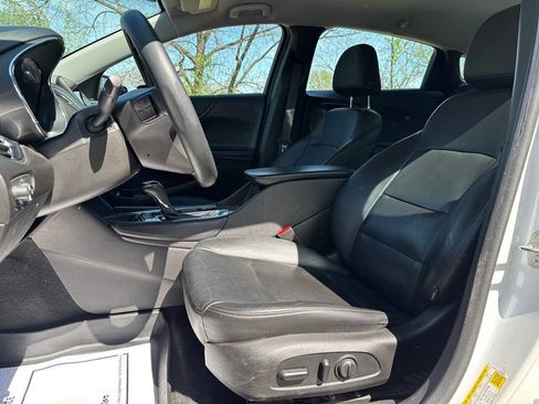 Used 2016 Chevrolet Malibu LT w/ Leather Package image 10