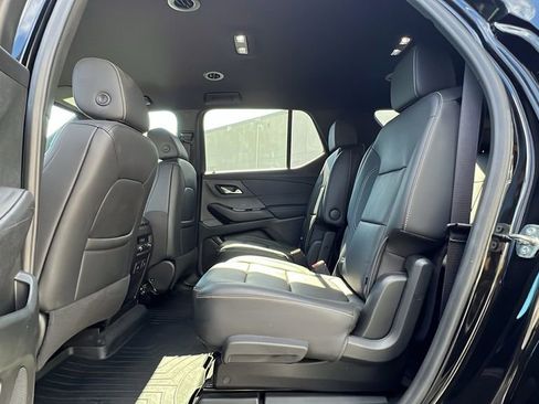 Used 2023 Chevrolet Traverse LT w/ LT Premium Package image 35