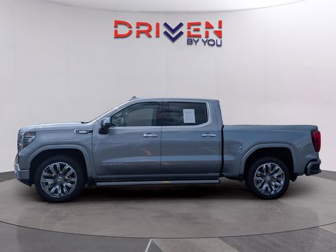 Used 2024 GMC Sierra 1500 Denali w/ Denali Reserve Package AWD/4WD image 2
