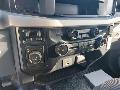 New 2026 Ford F550 4x4 Crew Cab image 38